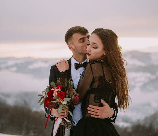 Mariage d'hiver dans les Carpates 