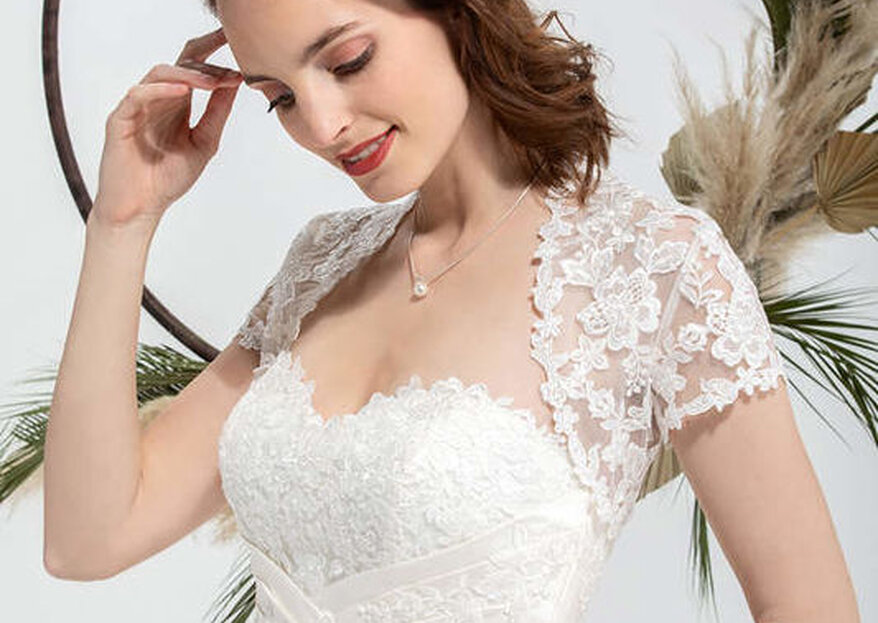 Trouvez la robe de mariée parfaite chez Eglantine Mariages &amp; Cérémonies et révélez votre élégance