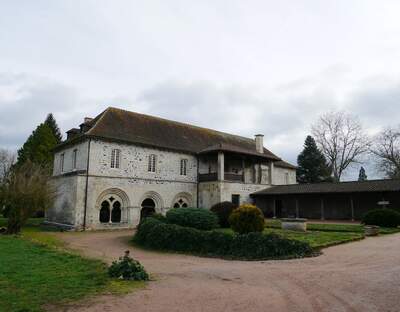 Abbaye de Saint Gilbert de Neuffont