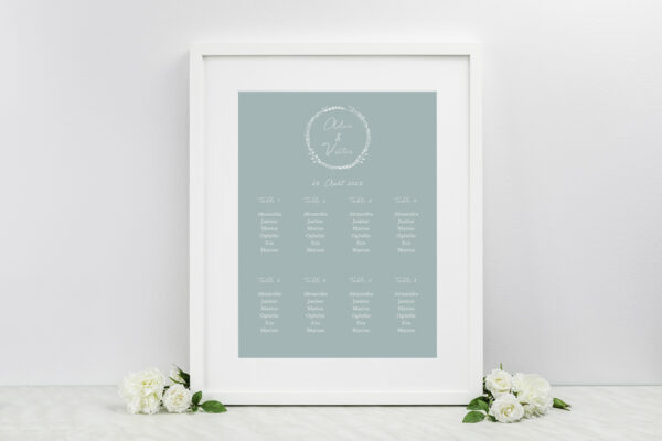 Papeterie de Mariage Shot with Floral Wreath Seating Plan Wedding