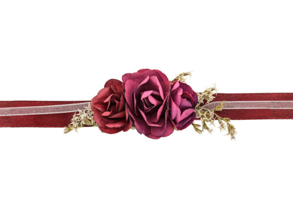 Accessoire EVJF Bracelet en tissu avec un bouquet de fleurs rouge vif pour les enterrements de vie de jeune fille